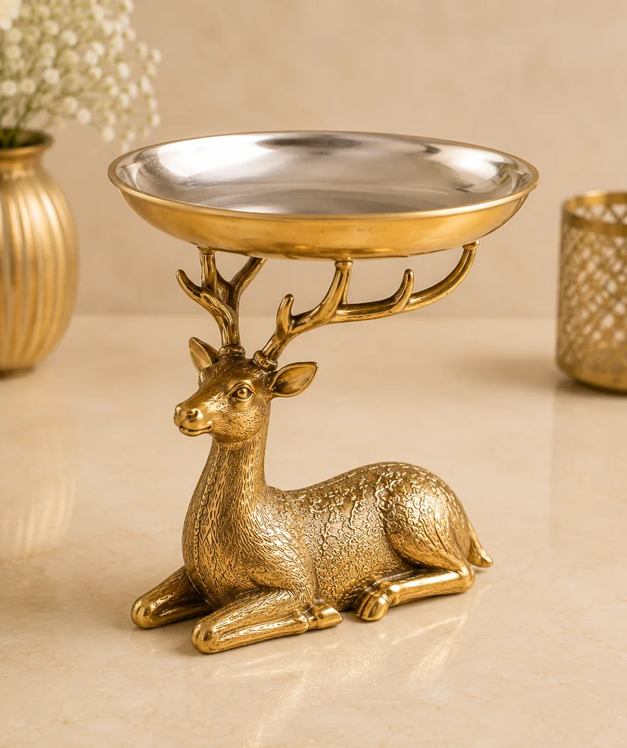 Gold decorative serving stand for traditional gifting